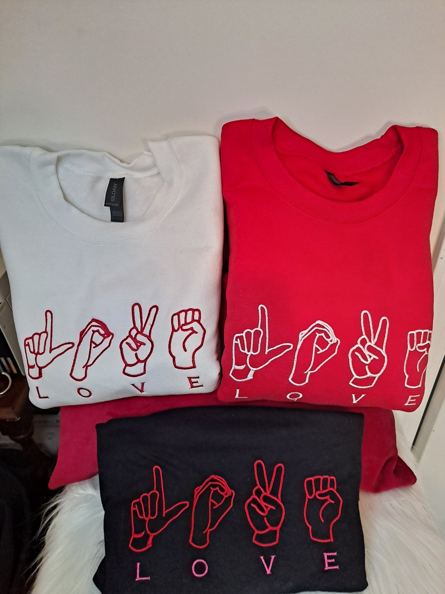Sign language love embroidered crew neck sweatshirt